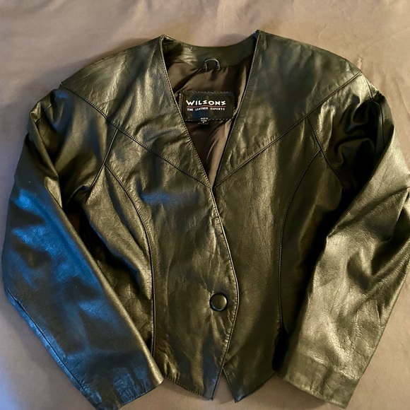 Wilsons Leather, black, cropped, one button fitted jacket. - Picture 7 of 7